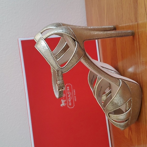 Coach Daylan Gold Dusted Leather Strappy High Heels Women's Shoe Size 8.5 - Picture 5 of 16